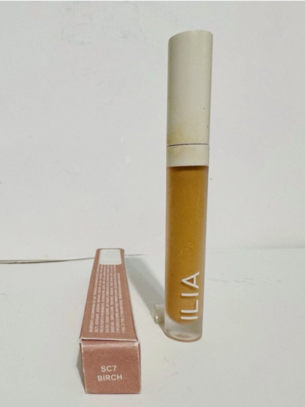 Ilia True Skin Serum Concealer with Vitamin C and Mastic-shade Birch
